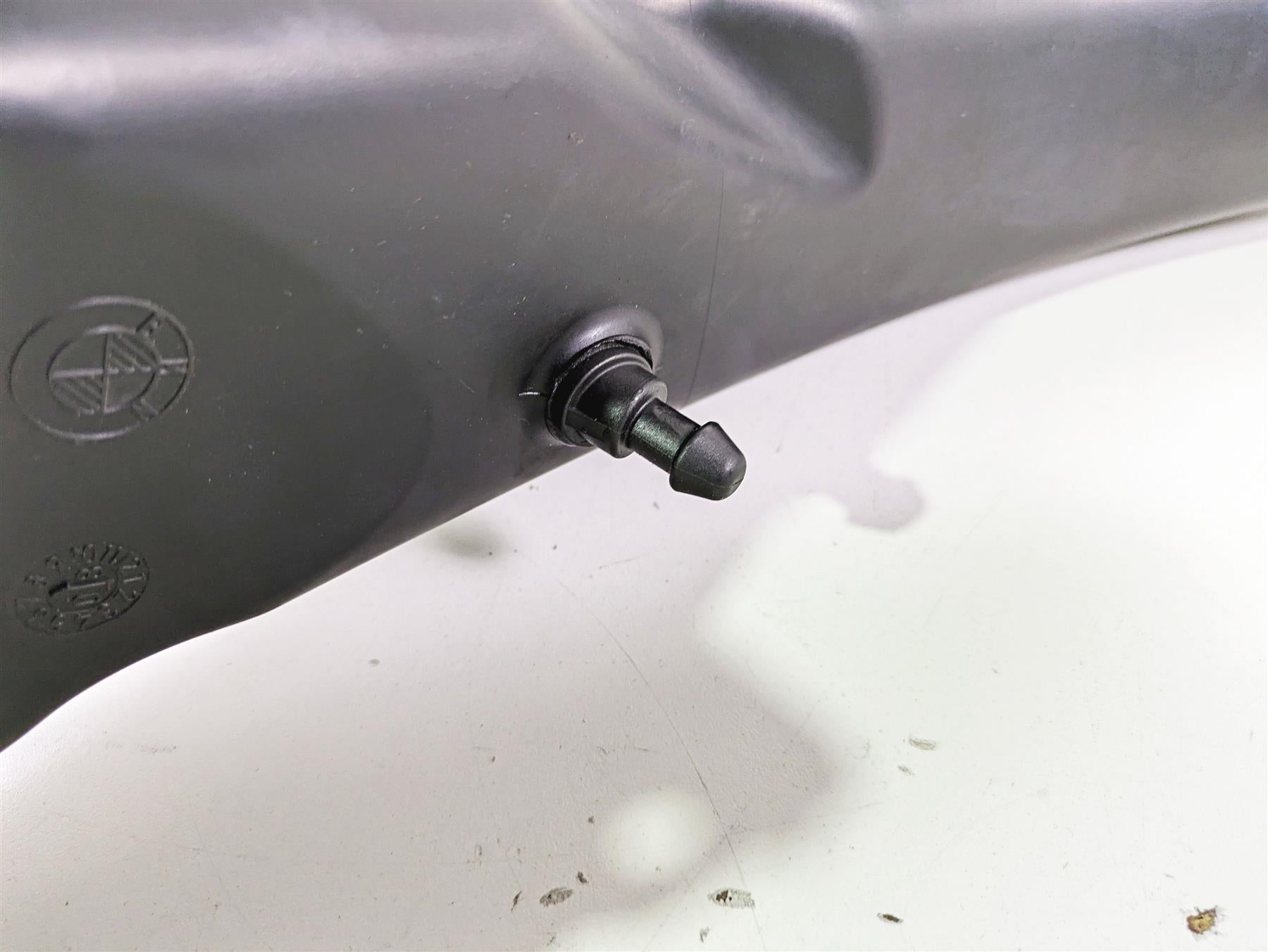 2009 BMW R1200RT K26 Air Intake Manifold Tube Snorkel 13717677659 {{ shop.shopifyCountryName }} - Mototech271