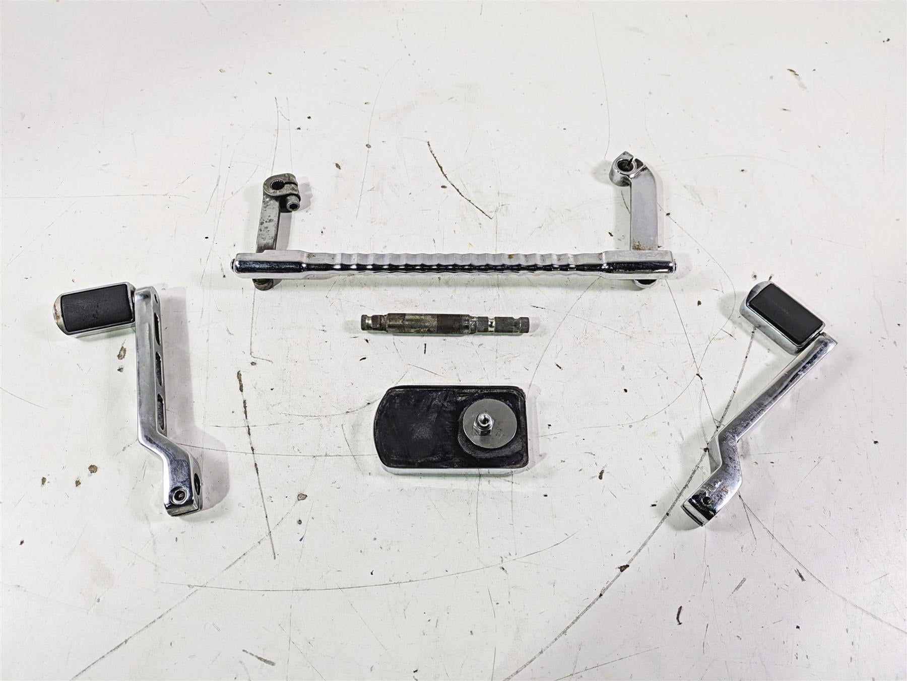 2003 Harley Touring FLHTCUI E-Glide 100th Billet Shift Lever & Links 33600001 {{ shop.shopifyCountryName }} - Mototech271