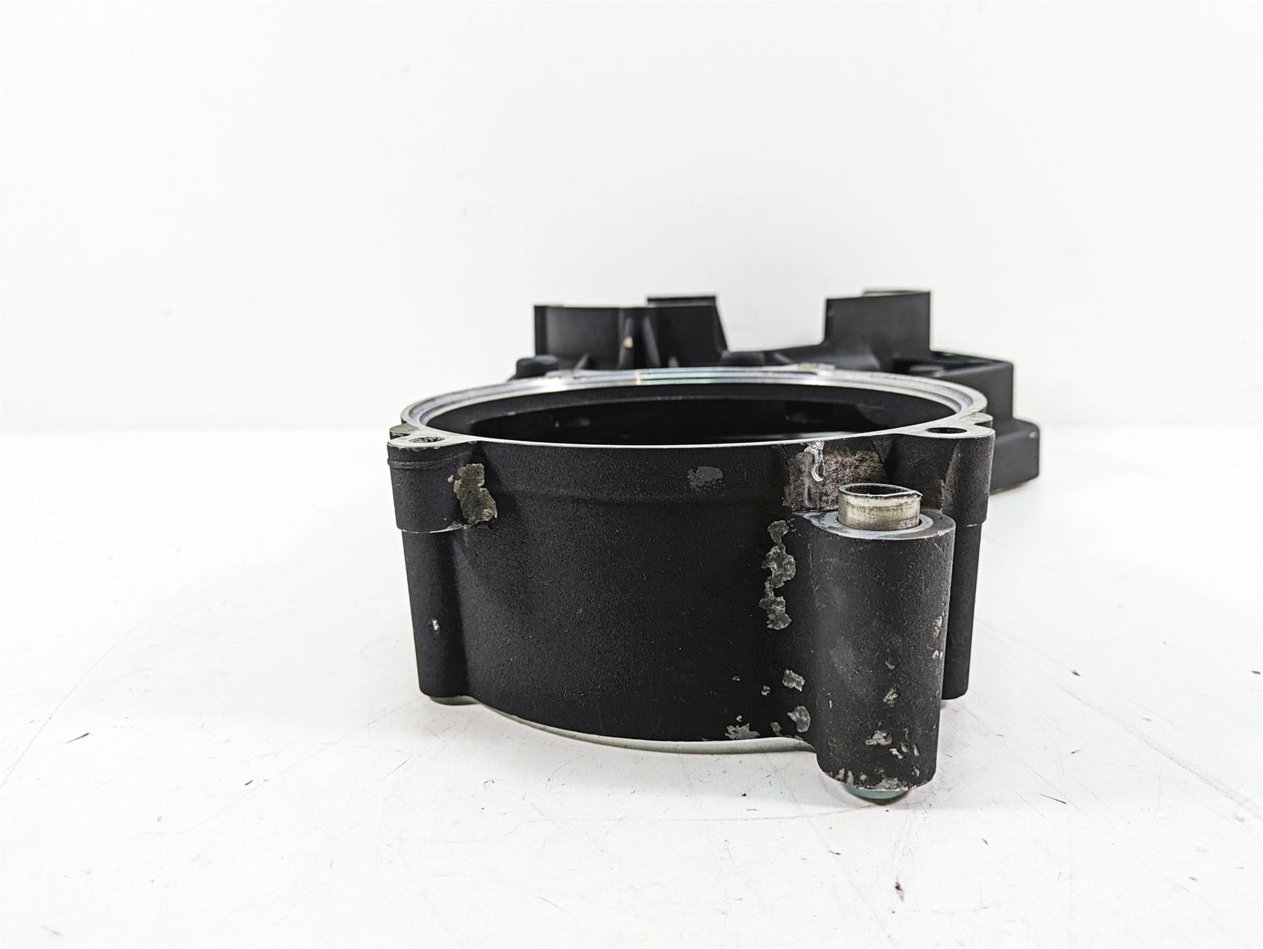 2005 Harley Touring FLHTCUI Electra Glide Inner Primary Drive Cover 60677-01C {{ shop.shopifyCountryName }} - Mototech271