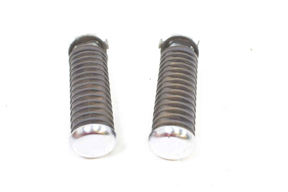 2005 Honda VTX1300 R Rear Passenger Foot Peg Set 50715-MFR-305 {{ shop.shopifyCountryName }} - Mototech271