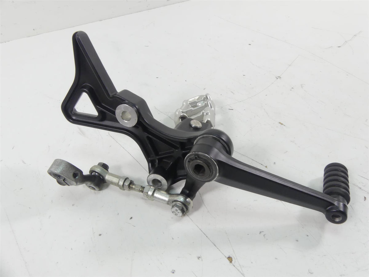 2019 Indian Motorcycle Co. FTR1200 Left Front Footpeg & Shifter Set 5142142 {{ shop.shopifyCountryName }} - Mototech271