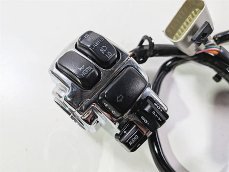 2011 Harley Touring FLHTCU CVO Electra Glide Left Right Control Switch 71682-06A-Mototech271
