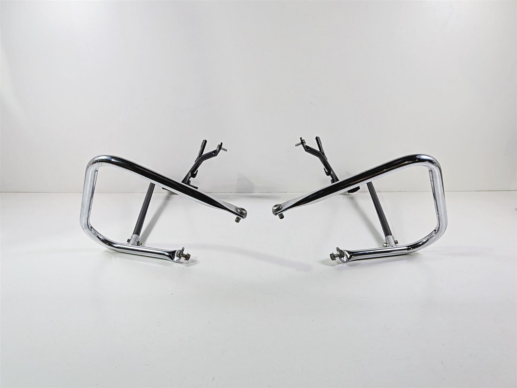 2011 Harley Touring FLHTCU CVO Electra Glide Saddlebag Guard Rail Set 49176-09-Mototech271