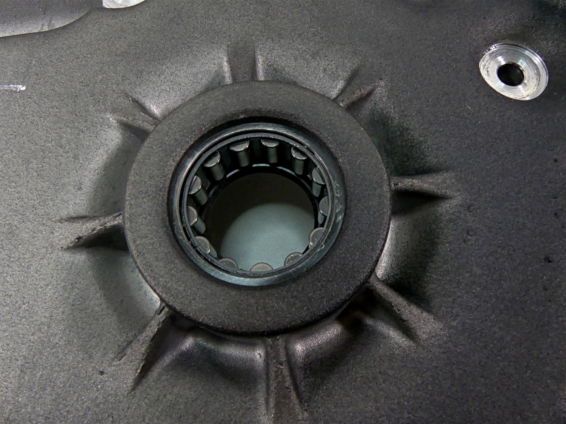 2014 Harley FXDL Dyna Low Rider Inner Primary Drive Clutch Cover Mid 60681-06C {{ shop.shopifyCountryName }} - Mototech271