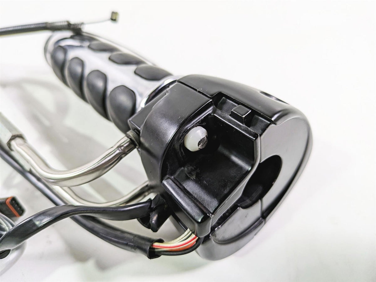 2016 Harley FXDL Dyna Low Rider Right Hand Control Switch + Led Blinker 71500361 {{ shop.shopifyCountryName }} - Mototech271