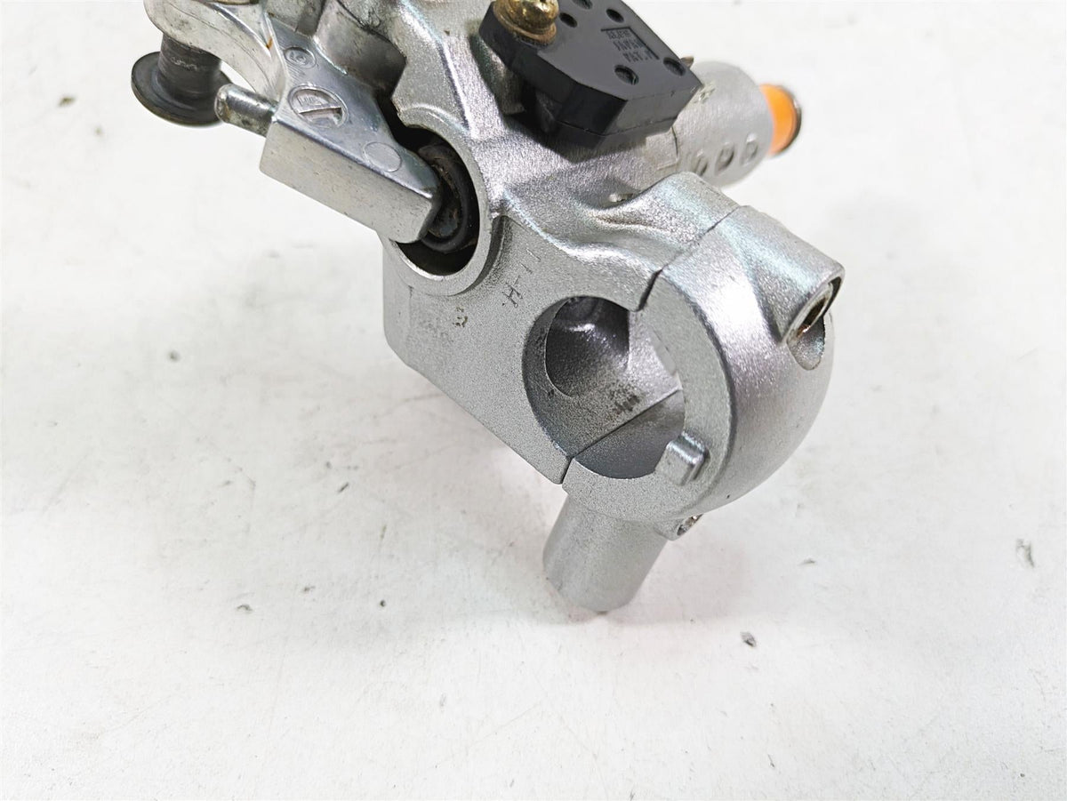 1997 Kawasaki VN1500 Vulcan Front Brake Master Cylinder 43015-1511 {{ shop.shopifyCountryName }} - Mototech271