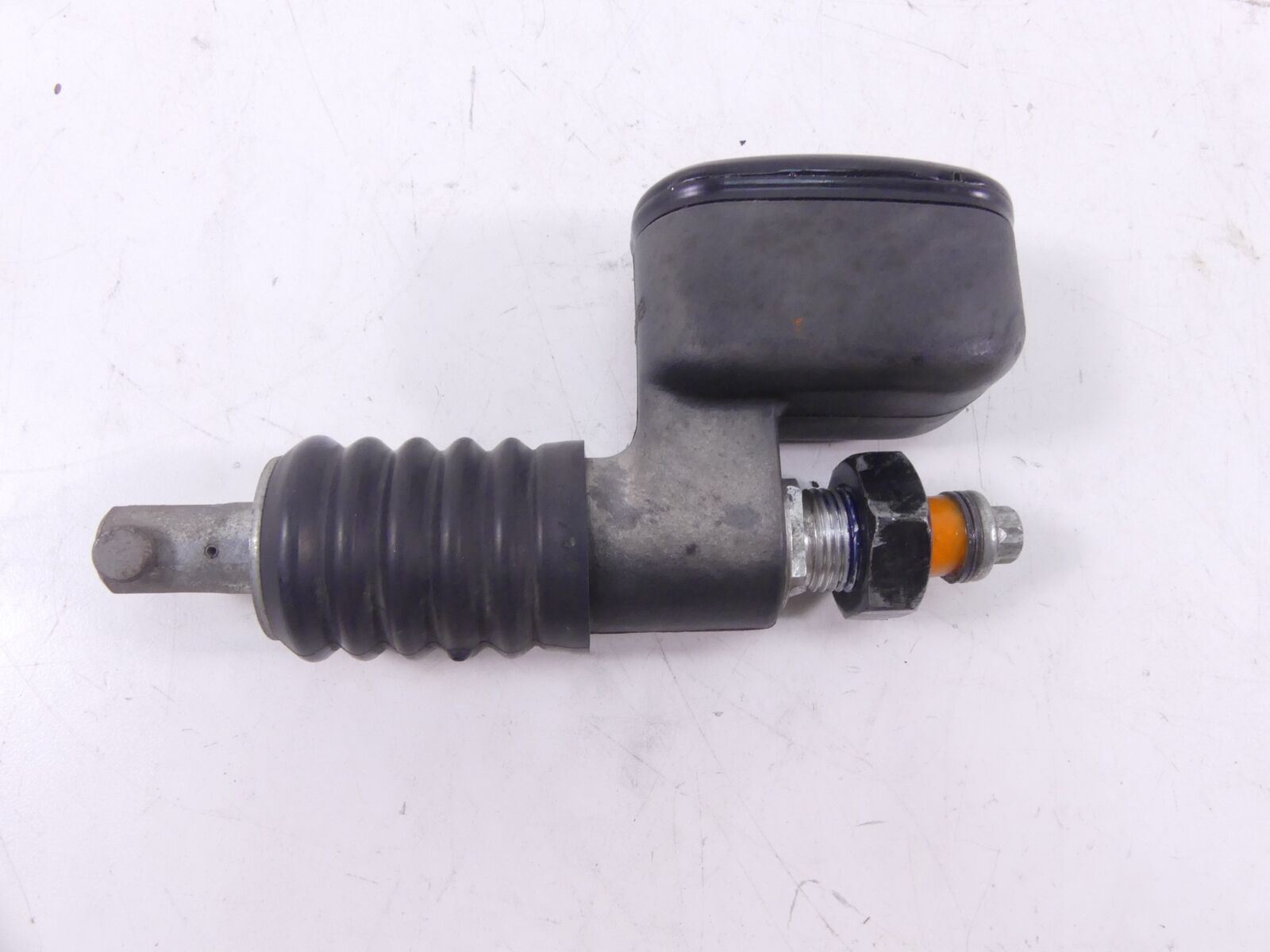 2000 Harley Touring FLHTCI Electra Glide Rear Brake Master Cylinder 41755-99F {{ shop.shopifyCountryName }} - Mototech271