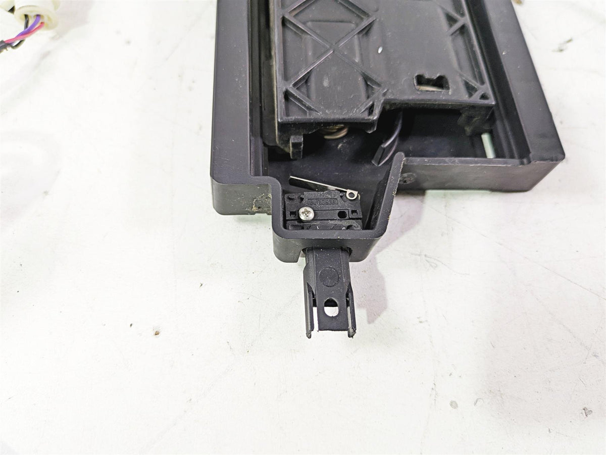 2015 BMW K1600 GT K48 Gps Navigation Housing & Mount Carrier Set 46637724088 {{ shop.shopifyCountryName }} - Mototech271
