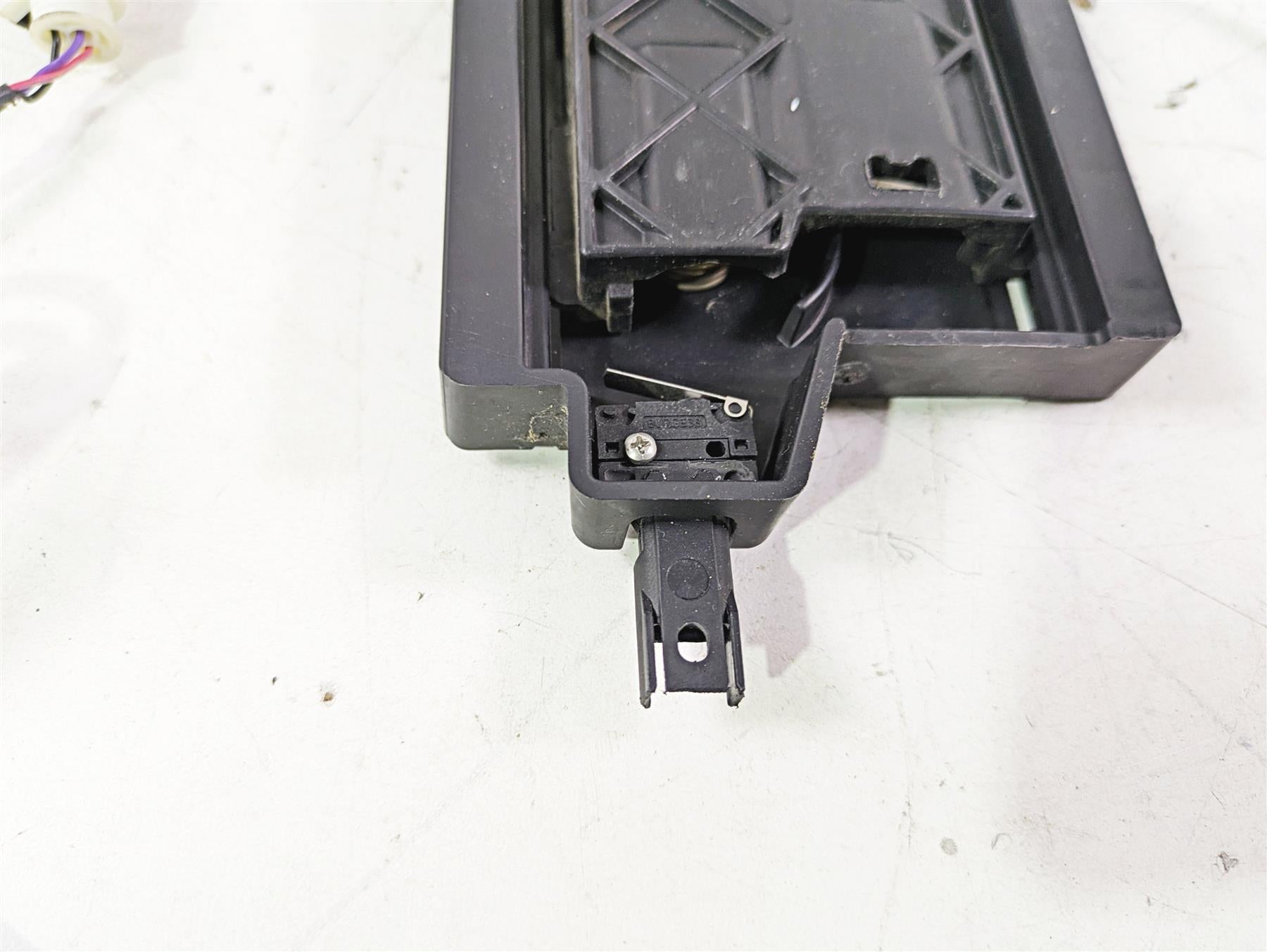 2015 BMW K1600 GT K48 Gps Navigation Housing & Mount Carrier Set 46637724088 {{ shop.shopifyCountryName }} - Mototech271