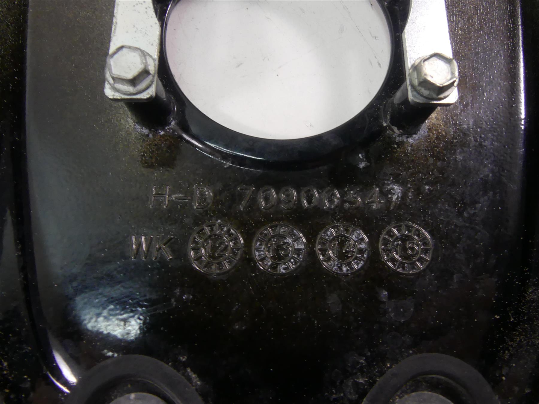 2015 Harley FXDF Dyna Fat Bob Fuel Gas Petrol Tank Dash Cover Console 70900347 {{ shop.shopifyCountryName }} - Mototech271