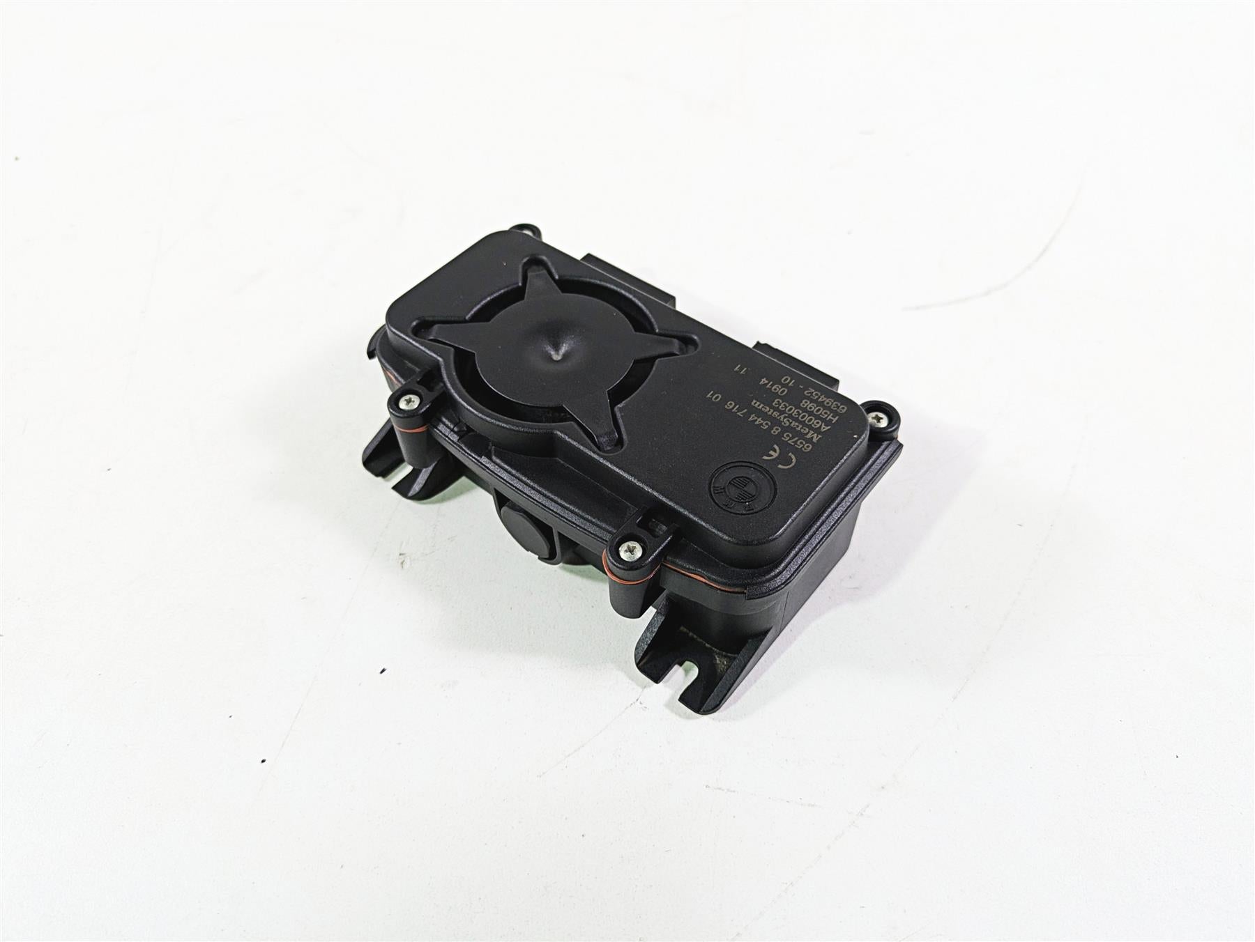 2014 BMW R nine T R9T K21 Alarm Control Unit Module Black Box 65758544716 {{ shop.shopifyCountryName }} - Mototech271