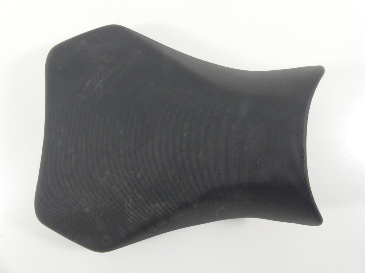 2022 Suzuki GSXR750 Front Rider Driver Seat Saddle - No Tears 45100-14J11-DW2 {{ shop.shopifyCountryName }} - Mototech271