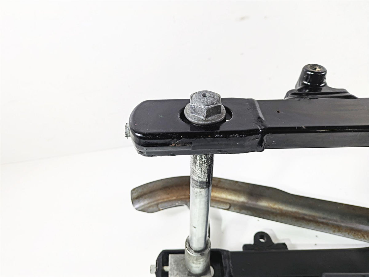 2007 Harley FXDWG Dyna Wide Glide Rear Swingarm & Belt Guards 47820-06 {{ shop.shopifyCountryName }} - Mototech271