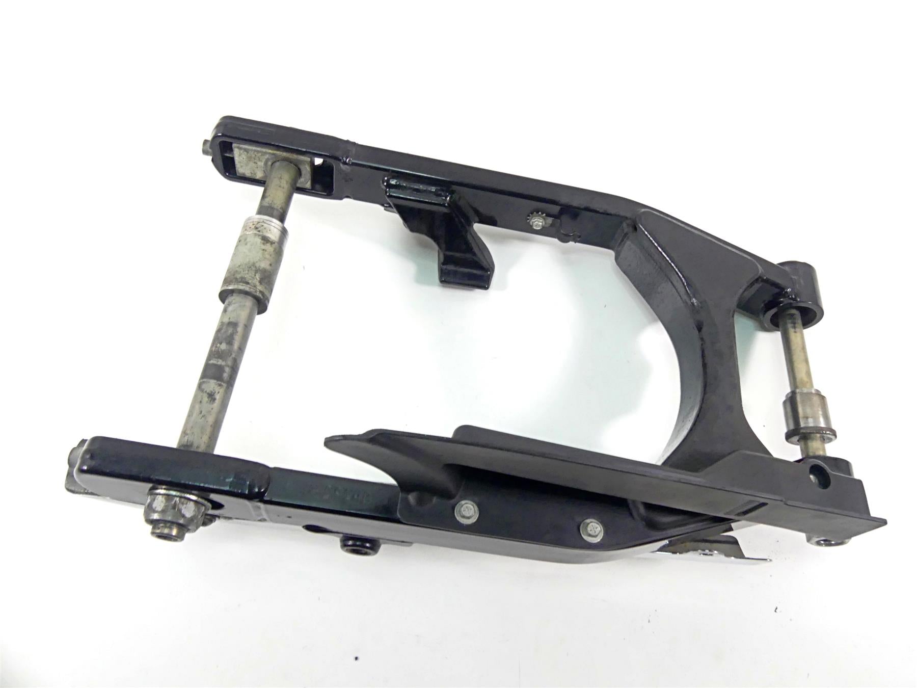 2014 Harley FXDL Dyna Low Rider Rear Swingarm & Belt Guards 25mm Axle 47820-10 {{ shop.shopifyCountryName }} - Mototech271