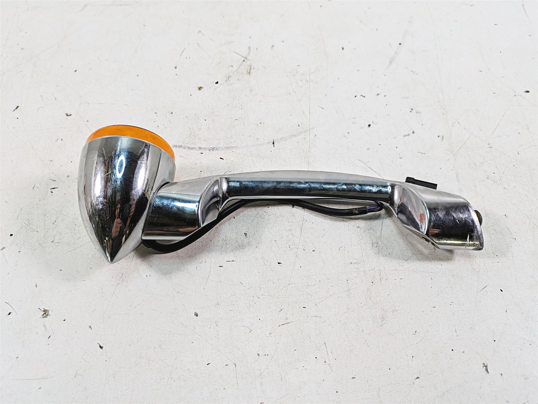 2006 Harley FLSTI Softail Heritage Rear Turn Signal Bar Set - Read 68510-74C {{ shop.shopifyCountryName }} - Mototech271
