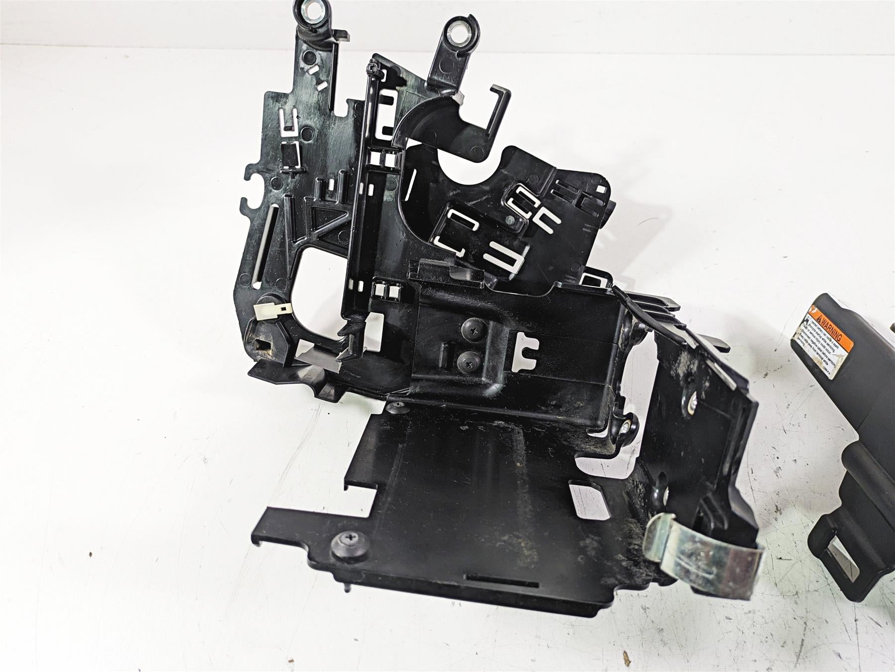 2021 Harley Softail FLSL Slim Electrical Carrier Plastic Set 69201523 69201632 {{ shop.shopifyCountryName }} - Mototech271