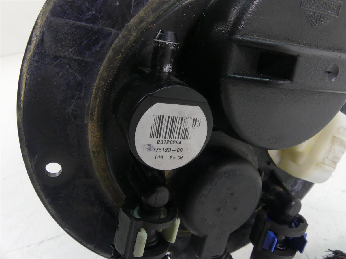 2012 Harley VRSCF Muscle Rod Fuel Gas Petrol Pump - Tested 75310-07 {{ shop.shopifyCountryName }} - Mototech271