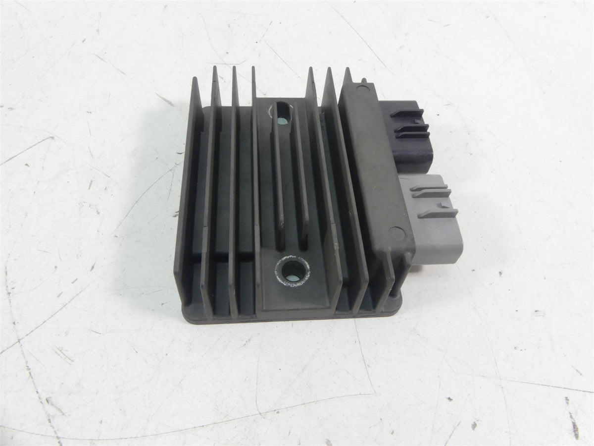 2021 Aprilia RS 660 Rectifier Voltage Regulator 1A012332 SH870AA {{ shop.shopifyCountryName }} - Mototech271