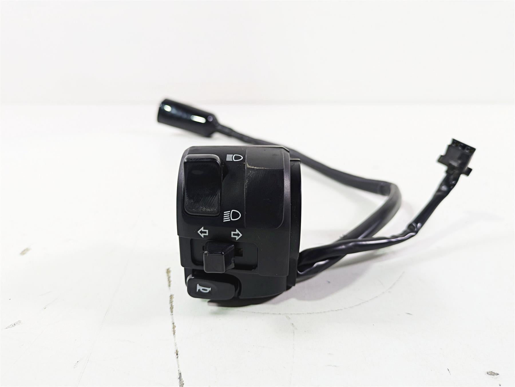 2023 Kawasaki EX400 Ninja Left Hand Turn Signal Control Switch 46091-0372 {{ shop.shopifyCountryName }} - Mototech271
