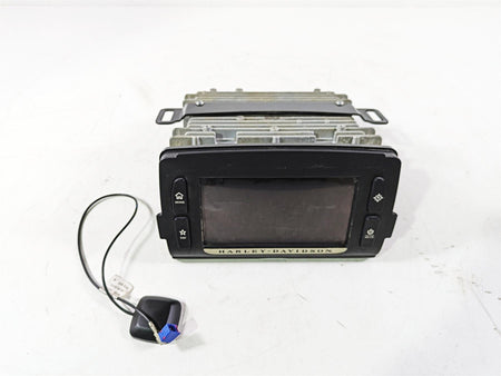 2017 Harley Touring FLTRXS Road Glide Radio Amp Boom Box 6.5GT -Read 76000076B {{ shop.shopifyCountryName }} - Mototech271