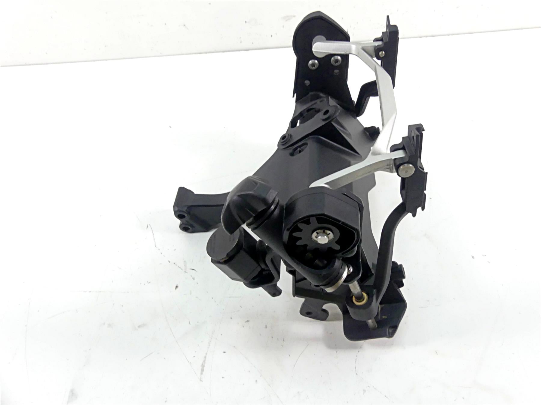 2016 BMW R1200GS Adv K51 Front Windshield Adjustment Mount Set 46637726524 {{ shop.shopifyCountryName }} - Mototech271
