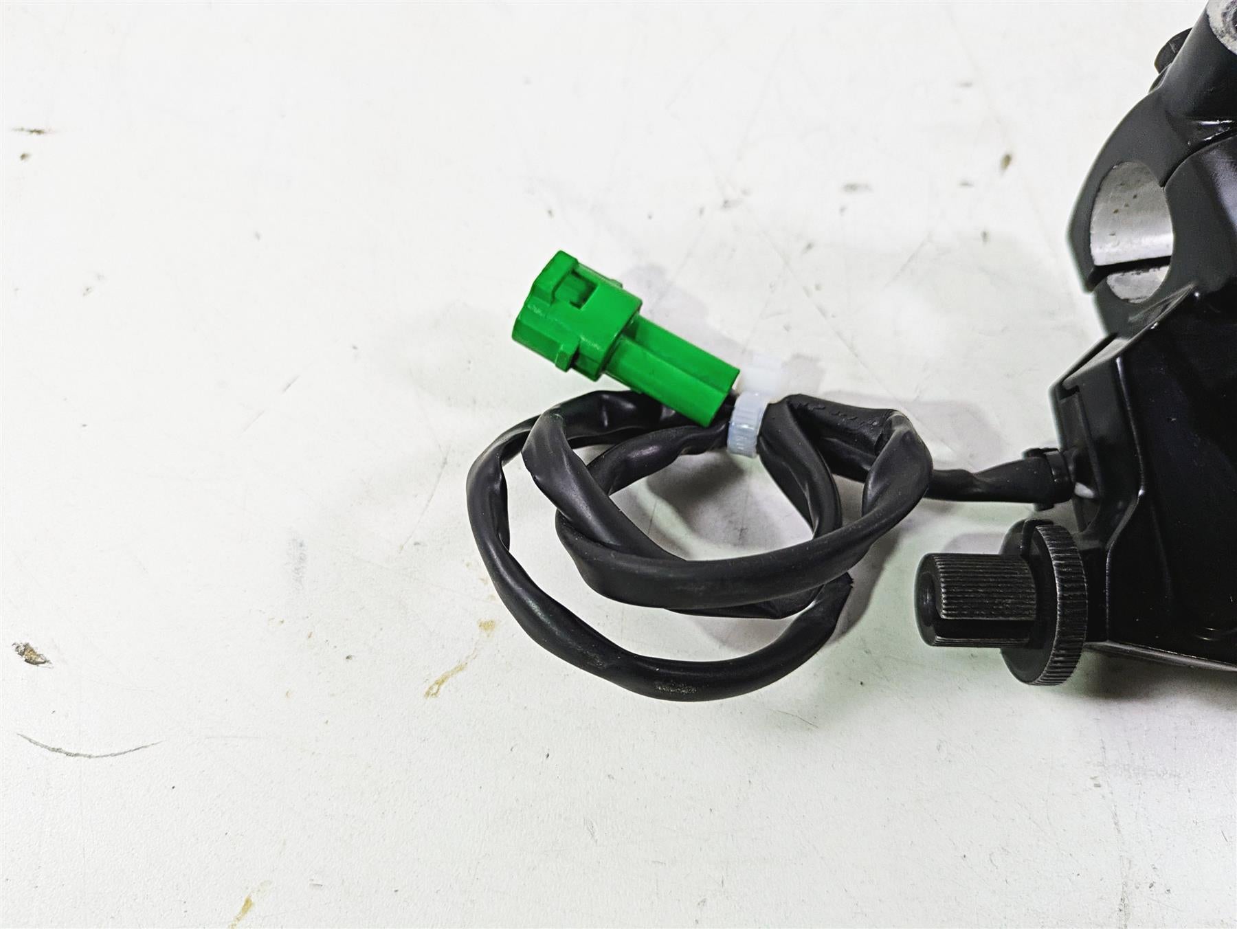 2023 BMW G310R K03 Clutch Perch & Oem Black Lever 77159443011 {{ shop.shopifyCountryName }} - Mototech271