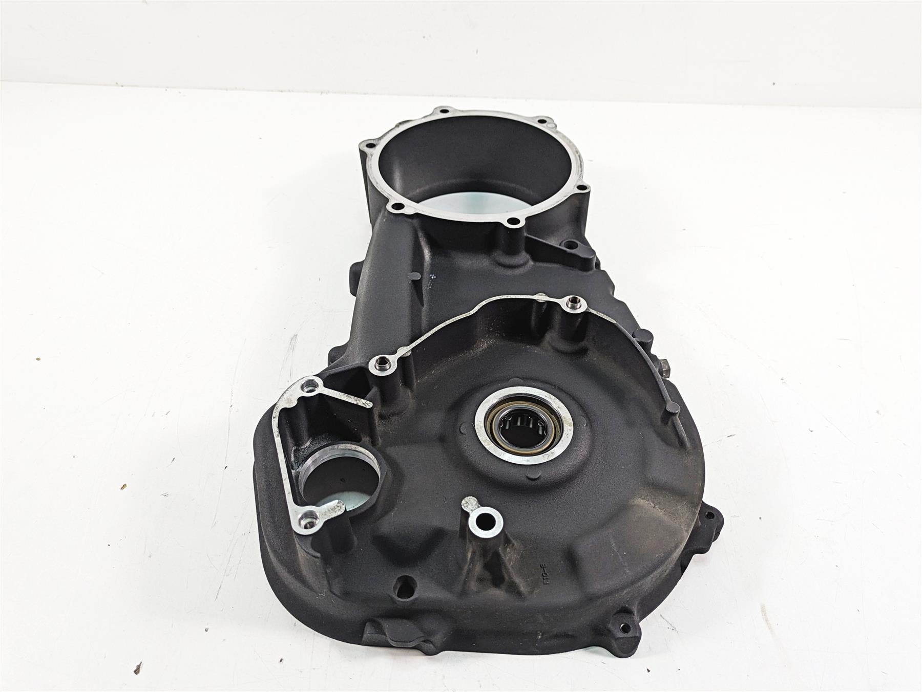2014 Harley Touring FLHTK Electra Glide Inner Primary Clutch Cover 60677-07A {{ shop.shopifyCountryName }} - Mototech271