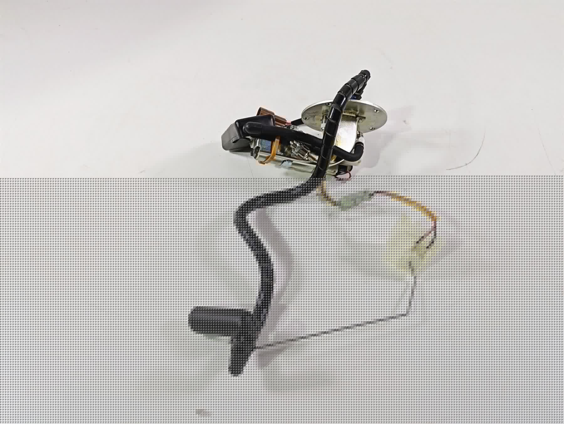2016 Suzuki M109R VZR1800 Boulevard Fuel Gas Petrol Pump - Tested 15100-48G10 {{ shop.shopifyCountryName }} - Mototech271