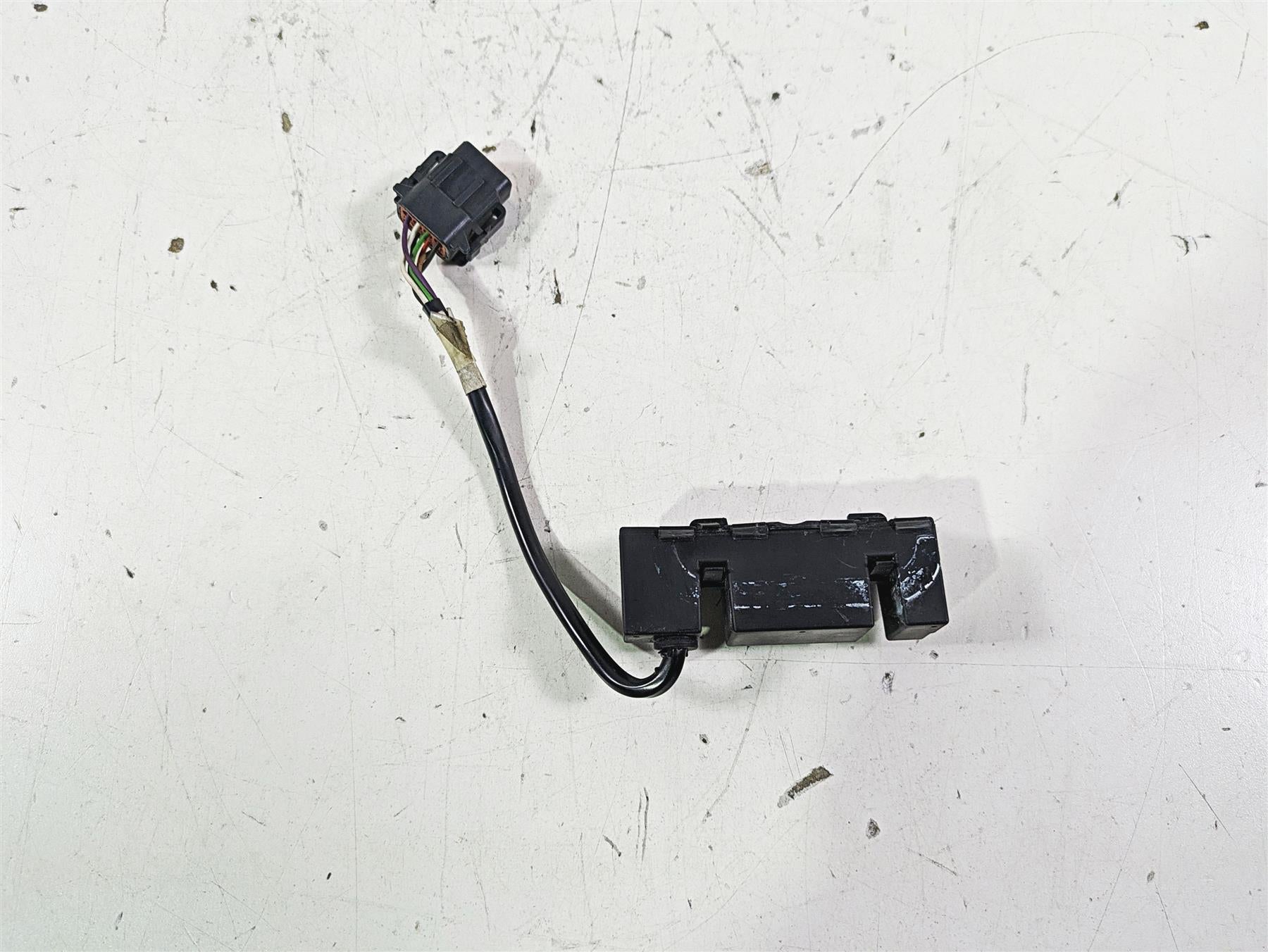 2005 Harley Softail FLSTFSE CVO Fat Boy Instrument Indicator Lights 68113-99C {{ shop.shopifyCountryName }} - Mototech271