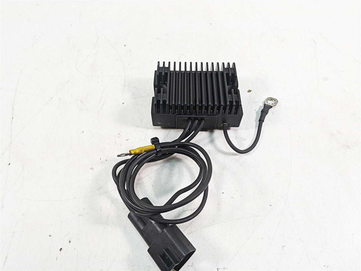 2000 Harley FXSTS Softail Springer Rectifier Voltage Regulator 74512-00 {{ shop.shopifyCountryName }} - Mototech271