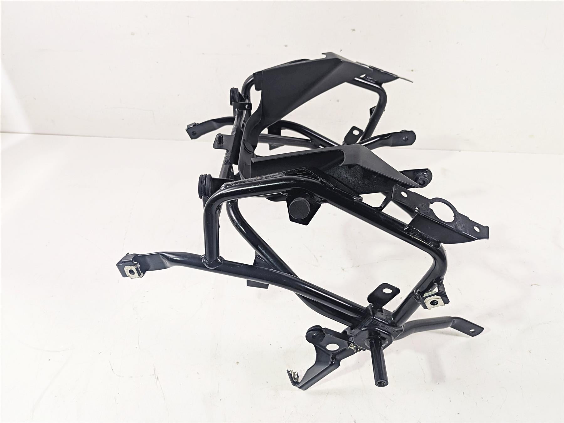 2010 BMW R1200GS K25 Front Fairing Bracket Stay Mount 46637701558 {{ shop.shopifyCountryName }} - Mototech271