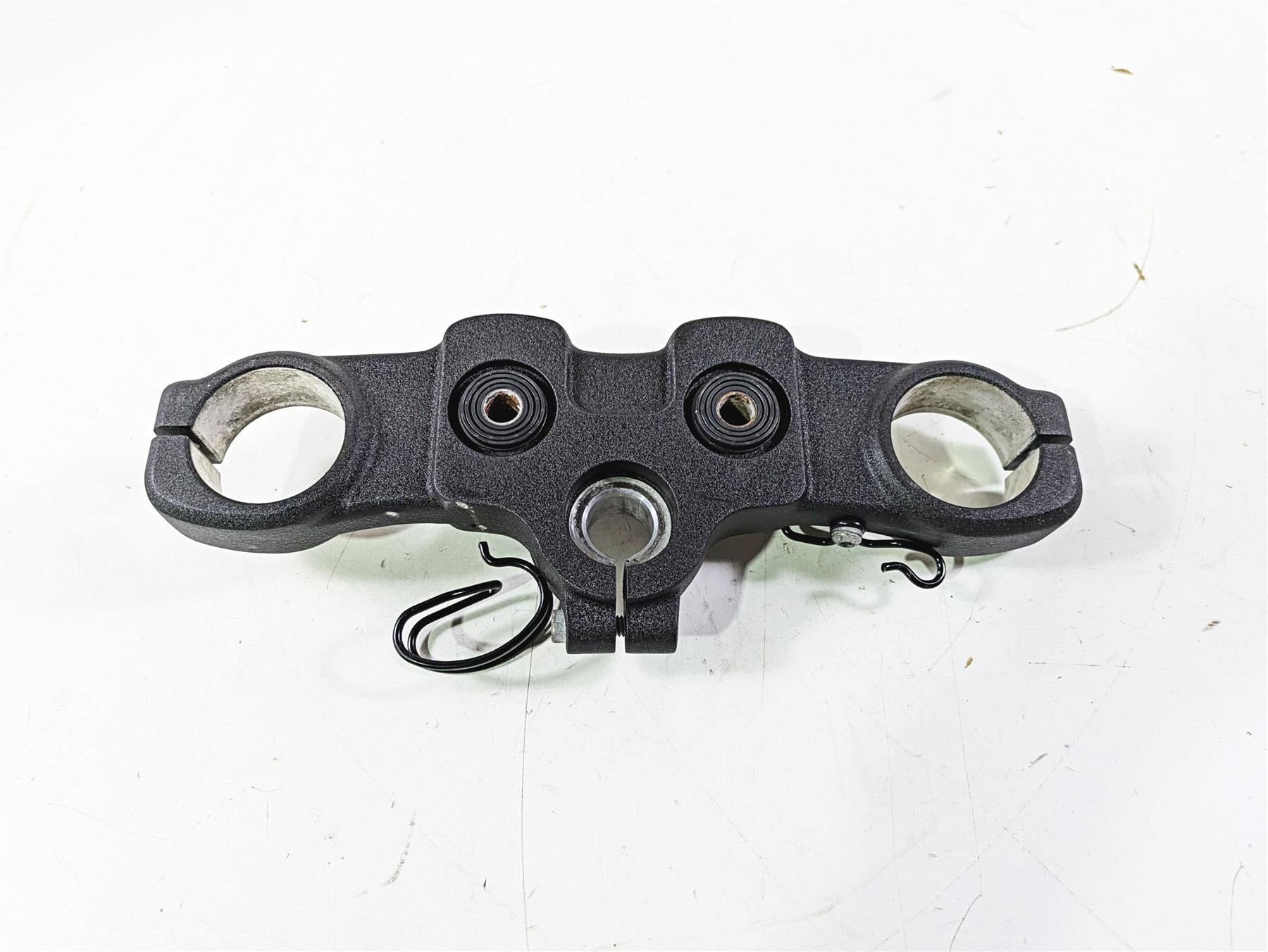 2018 Harley Softail FXFBS Fat Bob Upper Triple Tree Steering Clamp 55mm 45900191 {{ shop.shopifyCountryName }} - Mototech271