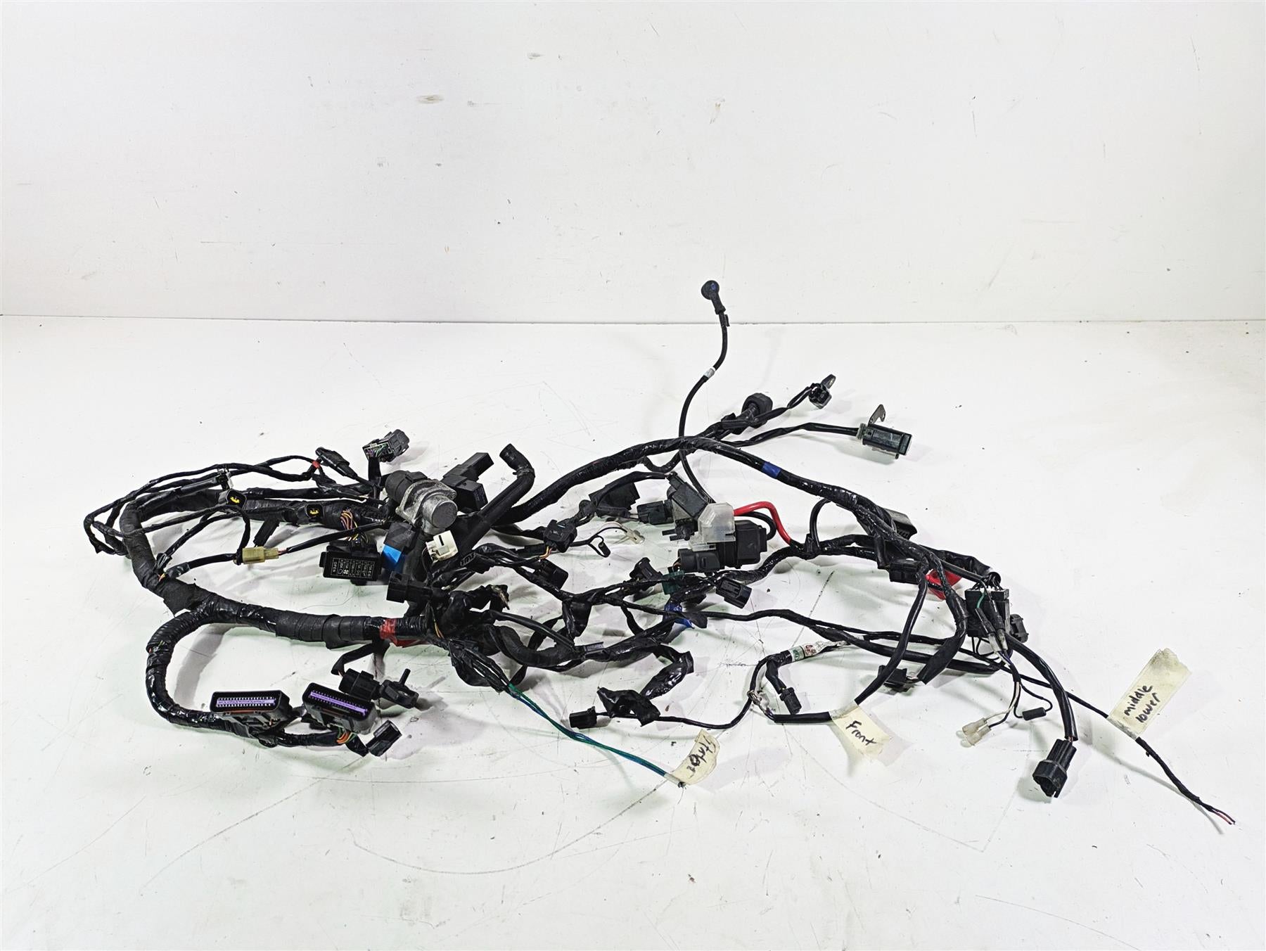 2012 Triumph Daytona 675 Main Wiring Harness Loom - For Parts T2501679 {{ shop.shopifyCountryName }} - Mototech271