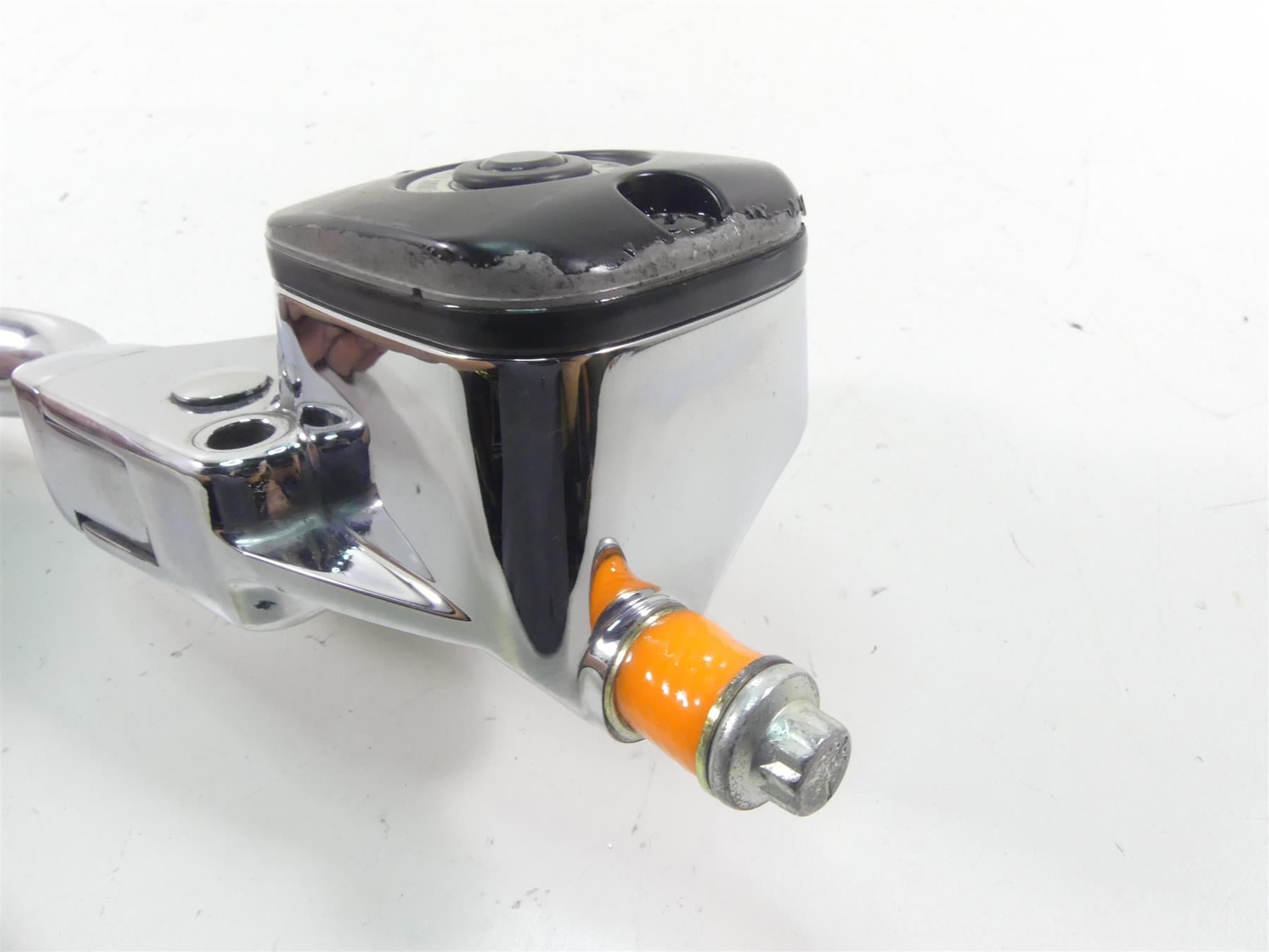 2007 Harley FLHTCU SE2 CVO Electra Glide Front Brake Master Cylinder 41700740 {{ shop.shopifyCountryName }} - Mototech271