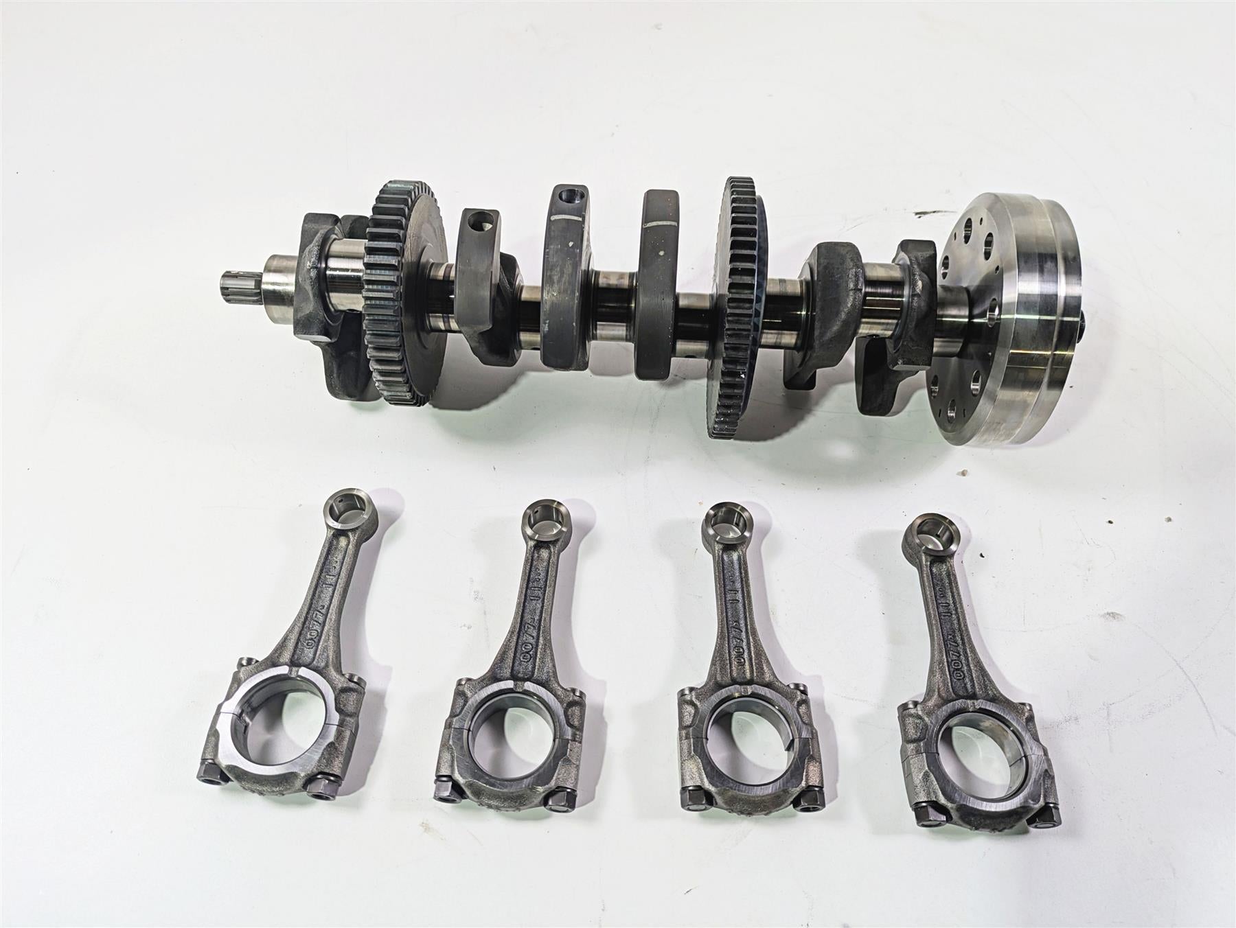 2016 Kawasaki ZX10R Ninja Crankshaft & Connecting Rods Set 13031-0833 13031-0950