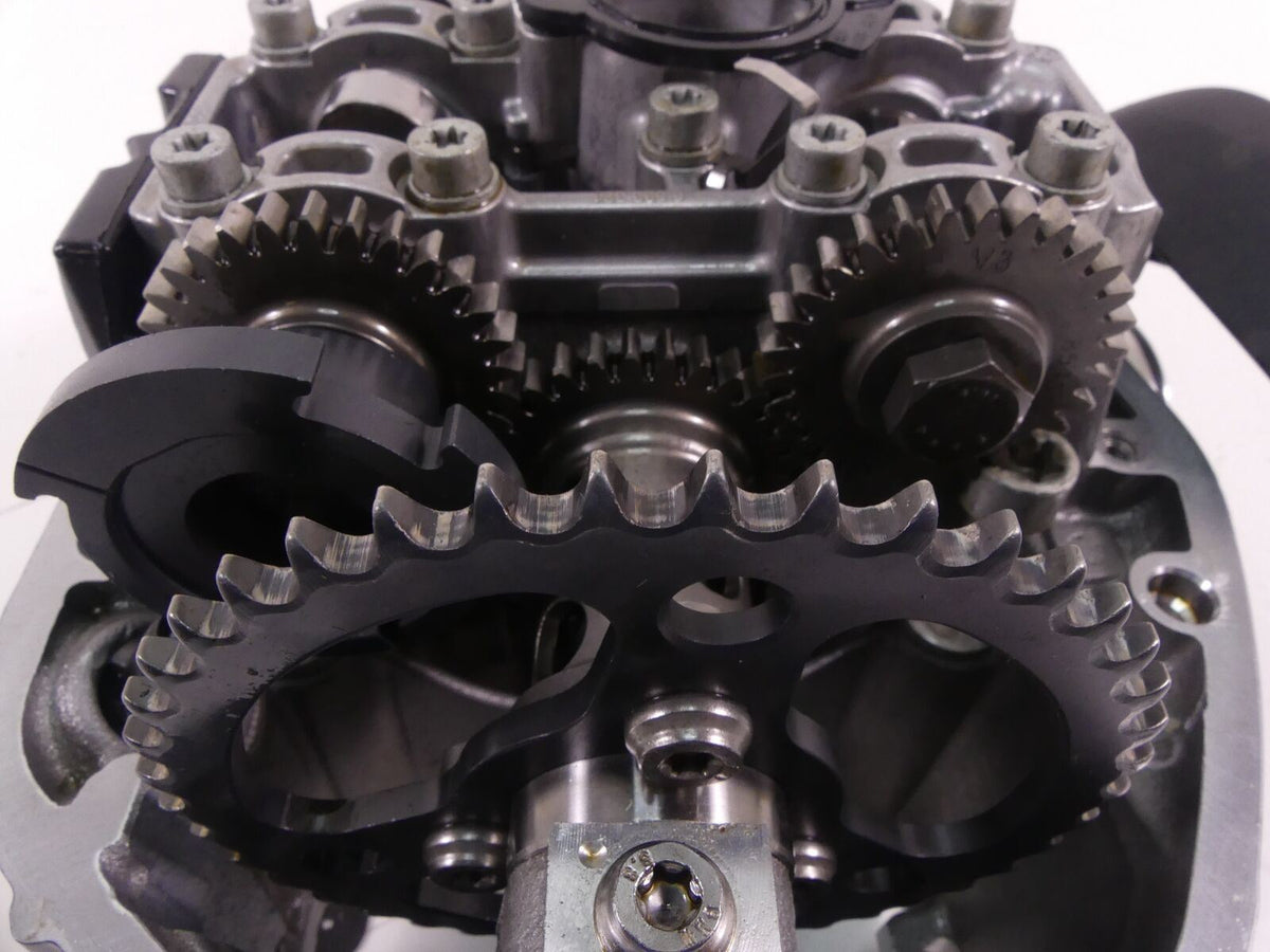 2016 BMW R1200R R1200 R K53 Left Cylinderhead Cylinder Head -Tested 11128546331 {{ shop.shopifyCountryName }} - Mototech271