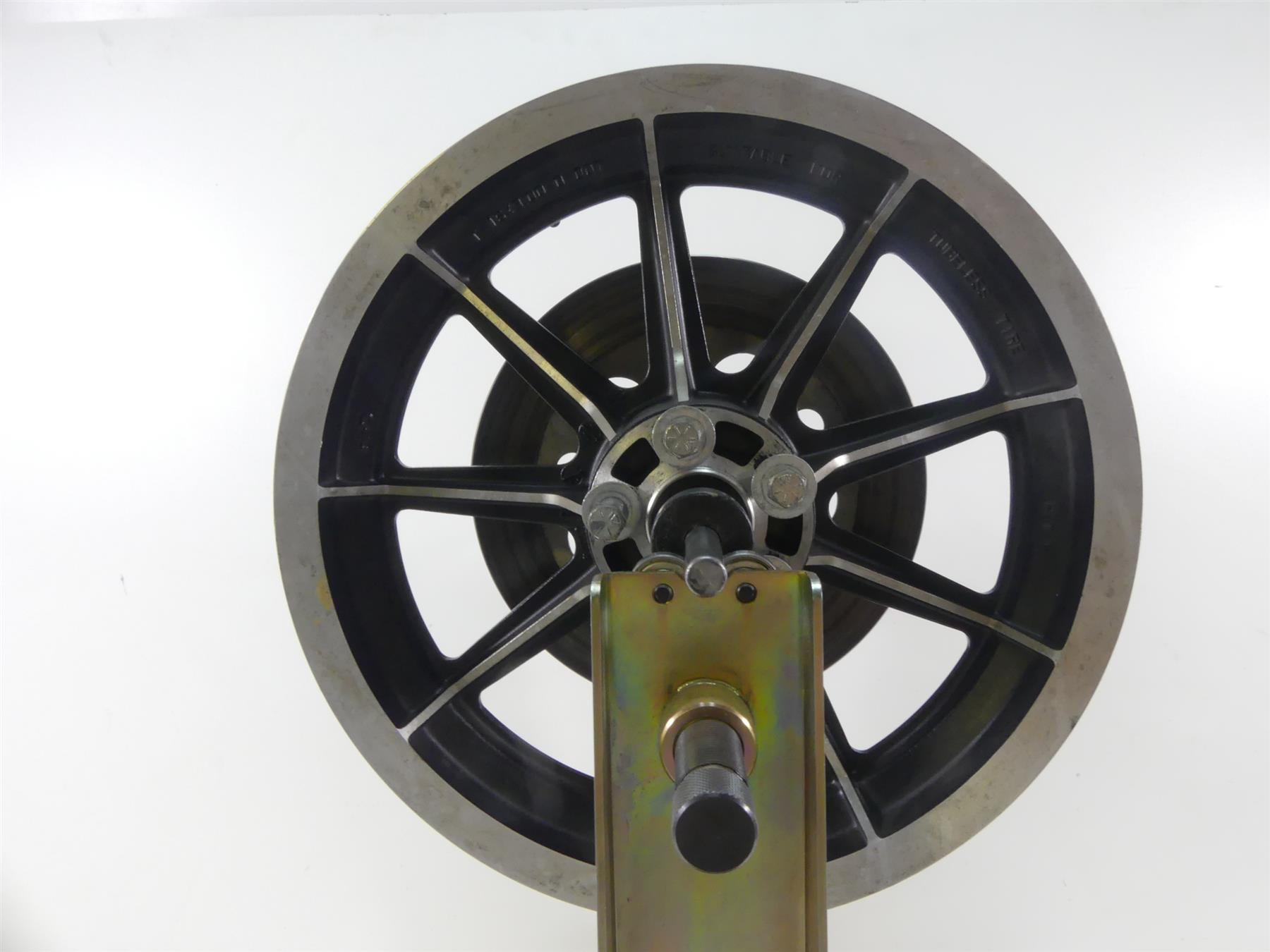 1995 Harley Dyna FXDL Low Rider Straight 9 Spoke Rear Wheel Rim 16x3 41015-86 {{ shop.shopifyCountryName }} - Mototech271