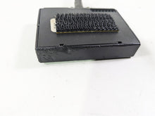 Load image into Gallery viewer, 2005 Yamaha YZFR1 YZF R1 Dynojet Power Commander 5 V 22-037 | Mototech271
