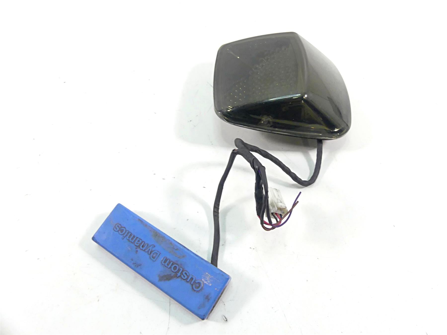 2005 Harley VRSCSE CVO V-Rod Custom Dynamics Taillight Rear Blinker Set {{ shop.shopifyCountryName }} - Mototech271
