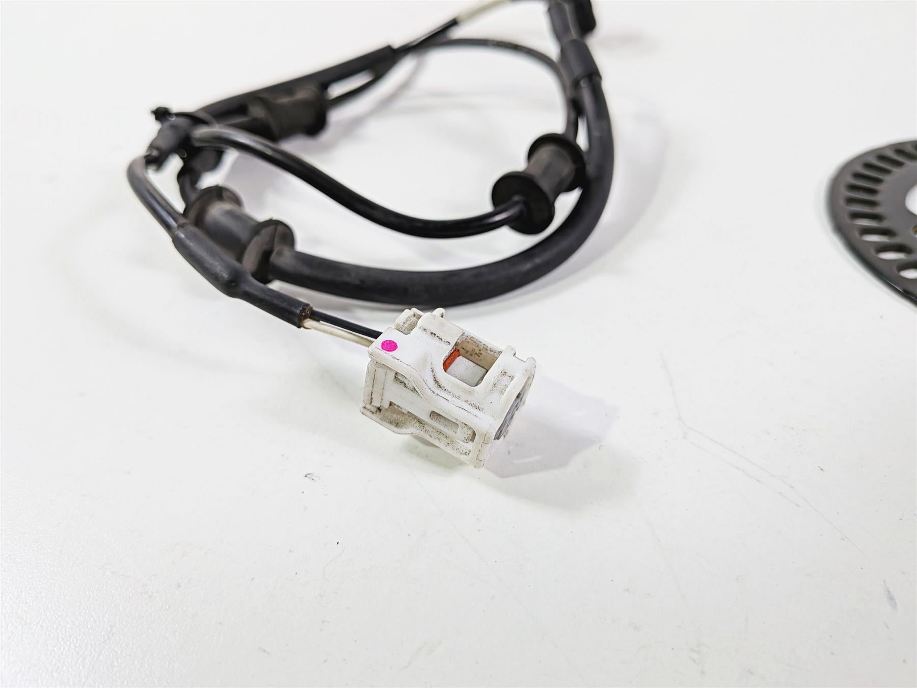 2024 Yamaha YZF R1 RN65 Rear Abs Brake Wheel Speed Sensor - Read 2CR-85980-01-00 {{ shop.shopifyCountryName }} - Mototech271