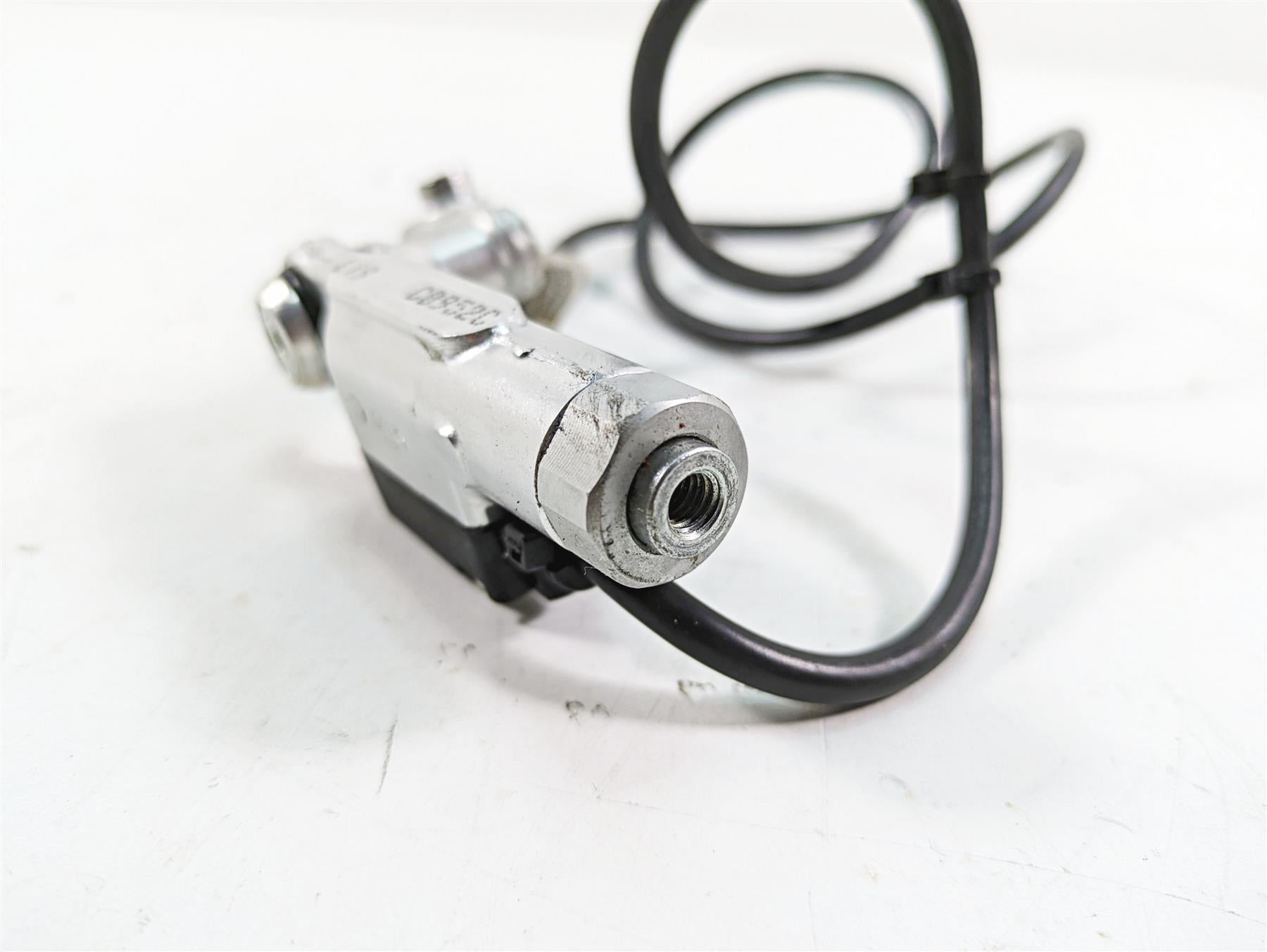 2020 Aprilia Tuono V4 Factory Quickshifter Quick Shift Shifter Assist 2B002890 {{ shop.shopifyCountryName }} - Mototech271