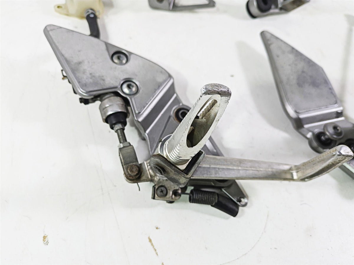 2003 Suzuki GSF1200 Bandit Foot Peg Rest + Shifter & Brake Lever Set 43511-26E02 {{ shop.shopifyCountryName }} - Mototech271