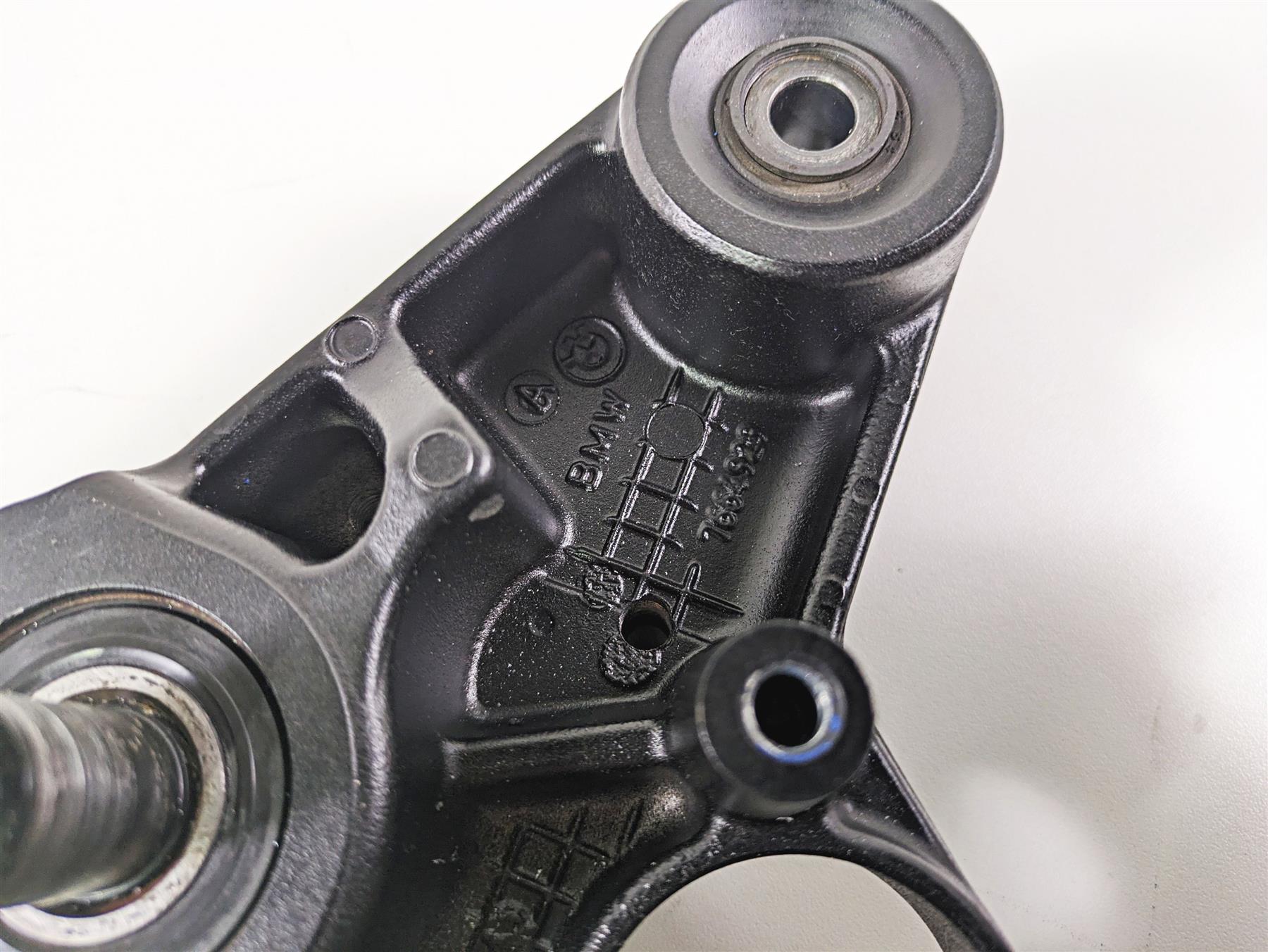 2006 BMW R1200GS K255 Adv Upper Triple Tree Steering Clamp 31427718170 {{ shop.shopifyCountryName }} - Mototech271