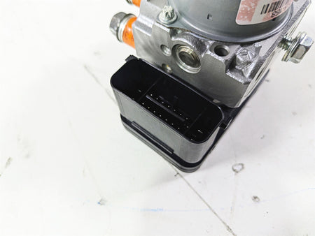 2022 Kawasaki ZR900RS Cafe Abs Brake Pump Unit Pressure Module 16082-0831 {{ shop.shopifyCountryName }} - Mototech271