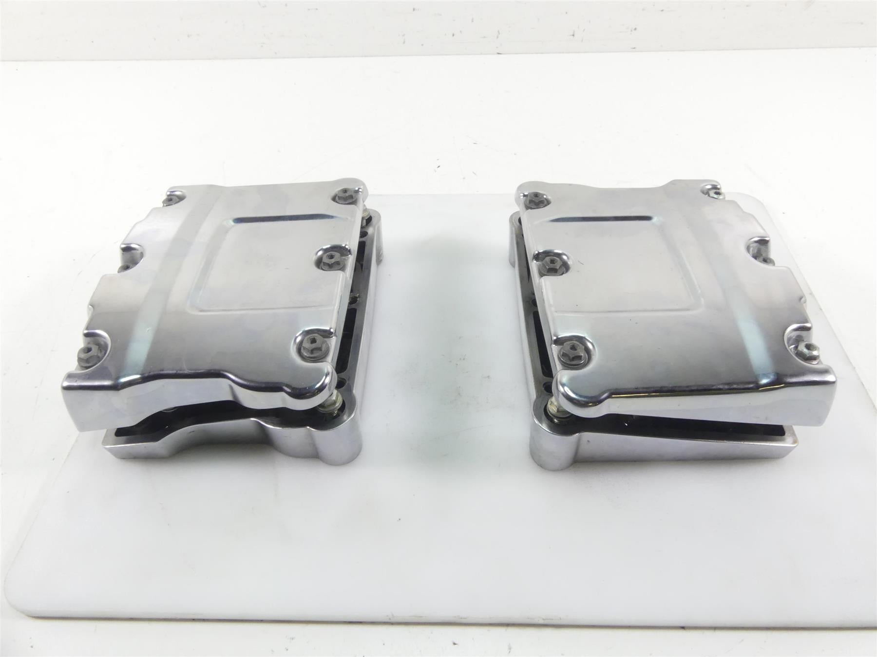 2005 Harley Touring CVO FLHTC SE Electra Glide Rocker Box Chrome Cover 17571-99 {{ shop.shopifyCountryName }} - Mototech271