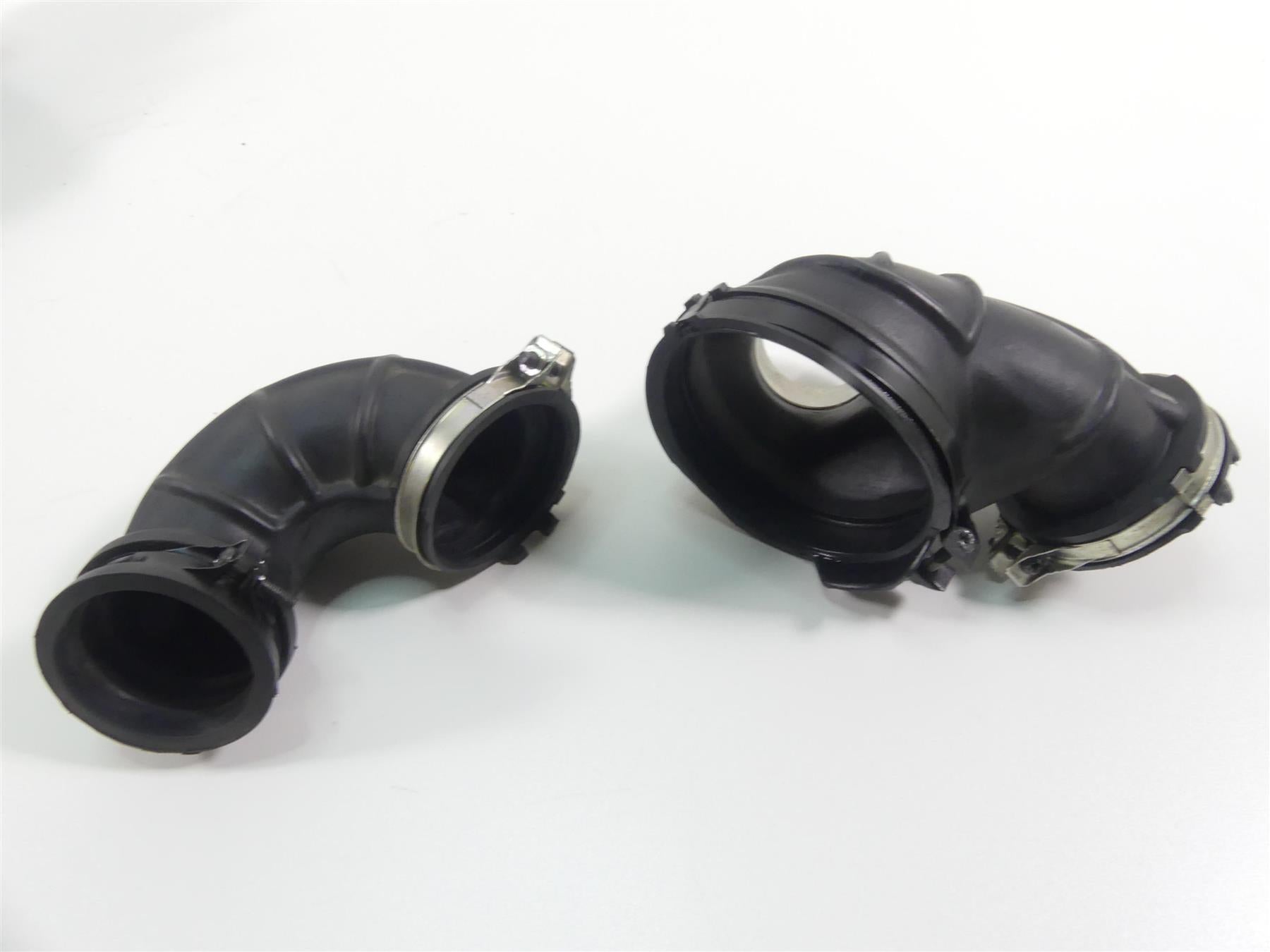 2007 Honda VT1100 C2 Shadow Air Box Cleaner Breather & Tubes 17210-MM8-020 {{ shop.shopifyCountryName }} - Mototech271