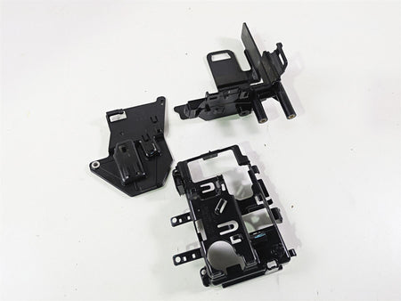 2020 Harley Softail FXST Standard Electrical Carrier Plastic Set 66000126 {{ shop.shopifyCountryName }} - Mototech271