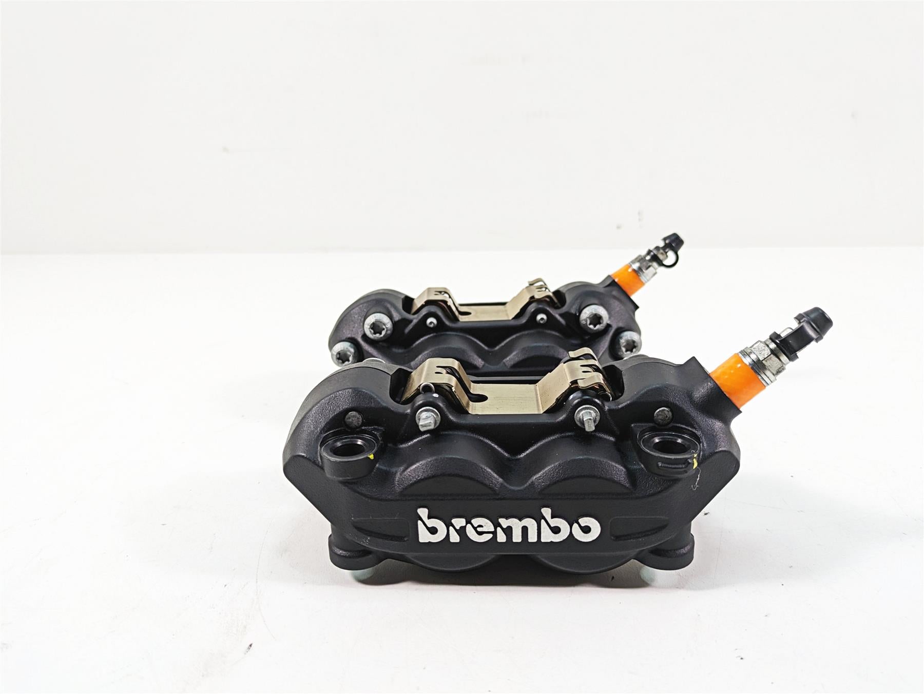 2020 Moto Guzzi V85 TT Adventure Nice Brembo Front Brake Caliper Set 2B005332 {{ shop.shopifyCountryName }} - Mototech271