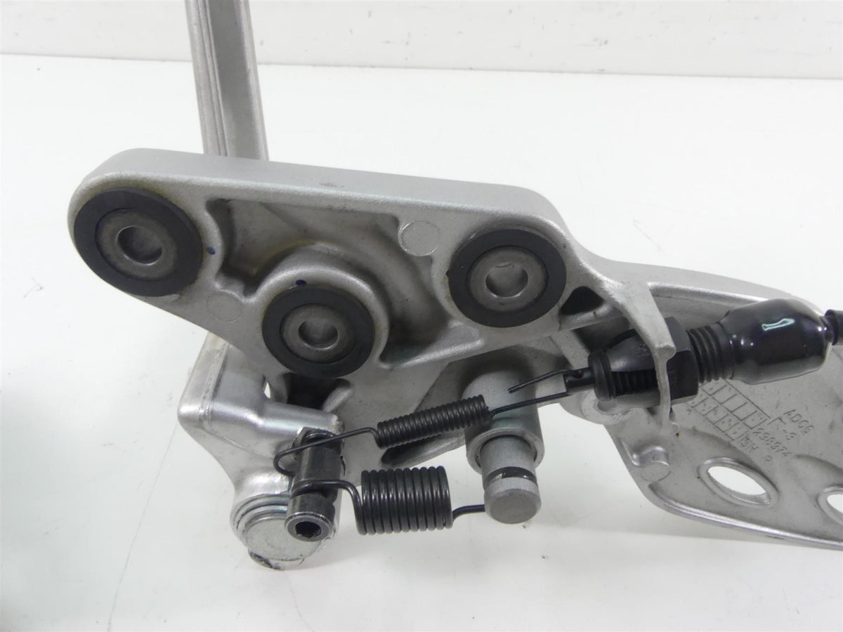 2020 Suzuki GSX1300 R Hayabusa Right Front Footpeg & Brake Pedal 43510-15H00 {{ shop.shopifyCountryName }} - Mototech271