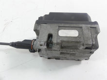 Load image into Gallery viewer, 2006 Harley Touring FLHTCUI Electra Glide Cruise Control Module 70955-04 | Mototech271
